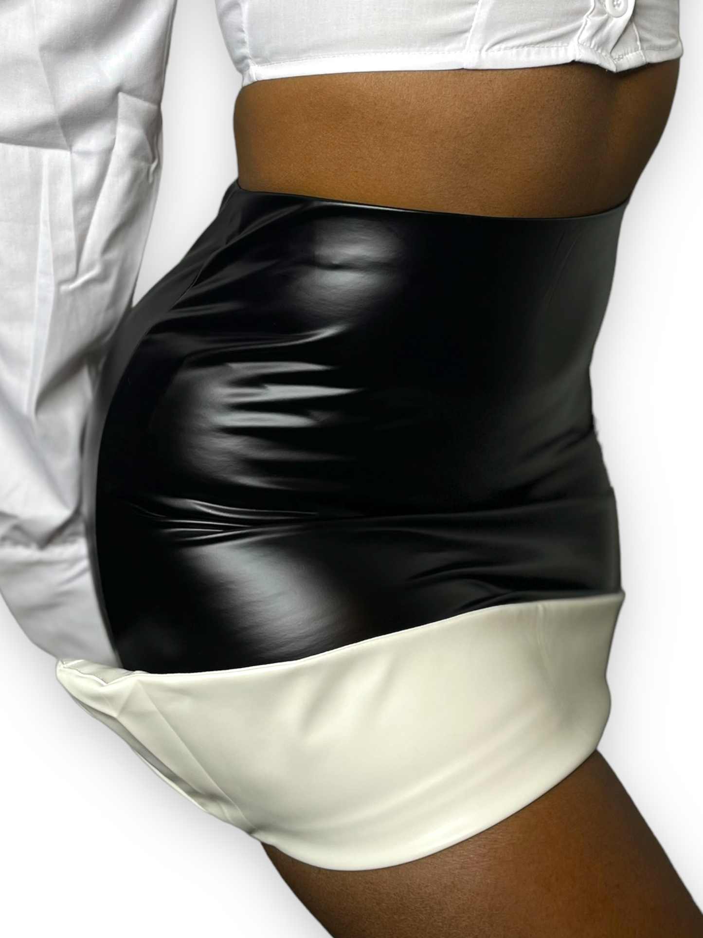 Black and white leather skirt